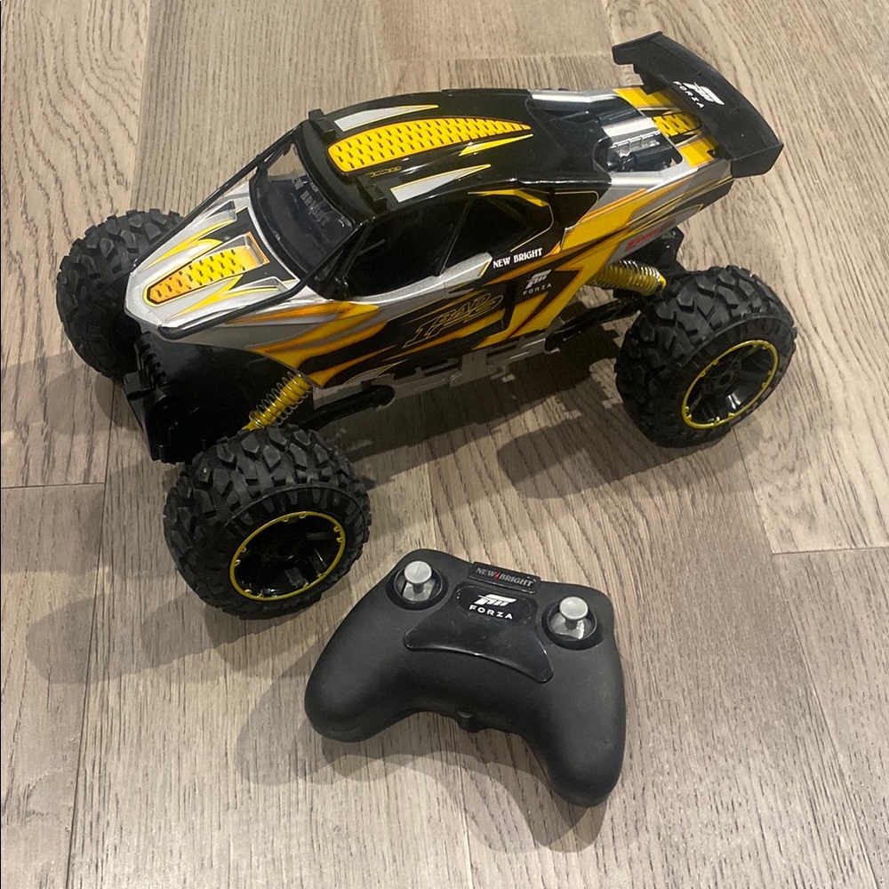 Remote Control Monster Truck - Black and Yellow